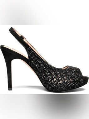 New women’s Sz 7 heels pumps shoes